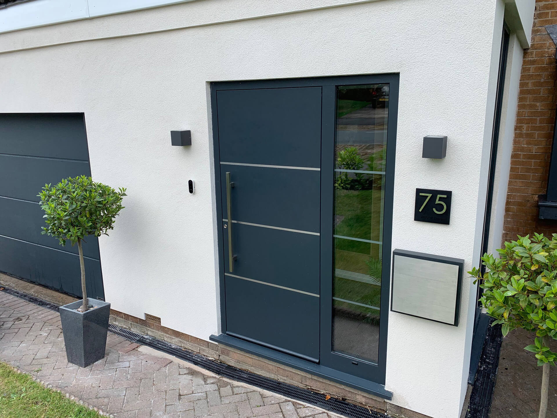 Aluminium entrance doors Kent